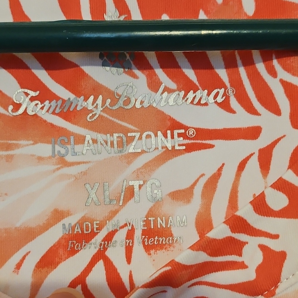 Tommy Bahama Island Zone Coral and White Printed Athletic Tank Top - Picture 3 of 14